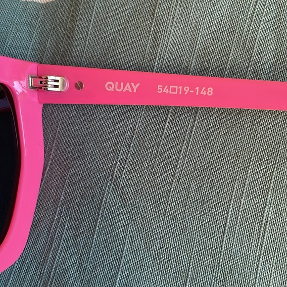 Quay Polarized Hot Pink Geometric Cat Eye Sunglasses - Picture 6 of 8